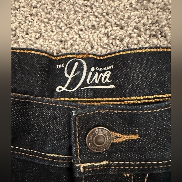 Old Navy Diva Jean Shorts - Picture 3 of 4